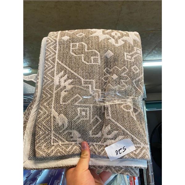 30X45IN ACCENT RUG