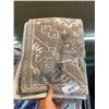 Image 1 : 30X45IN ACCENT RUG