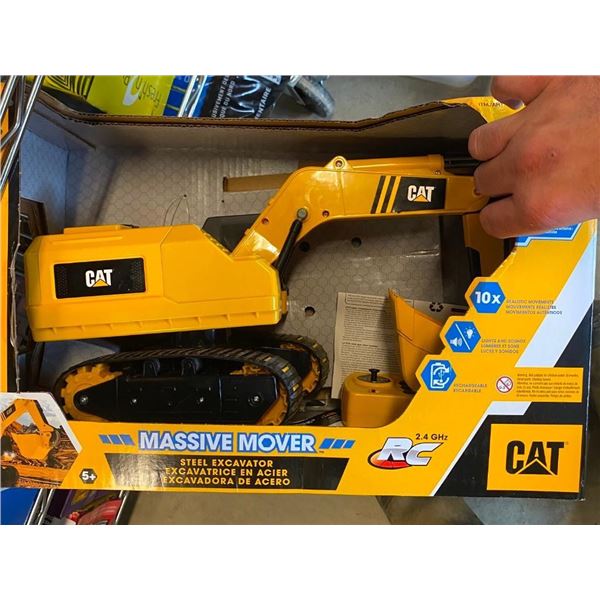 CAT REMOTE CONTROL EXCAVATOR