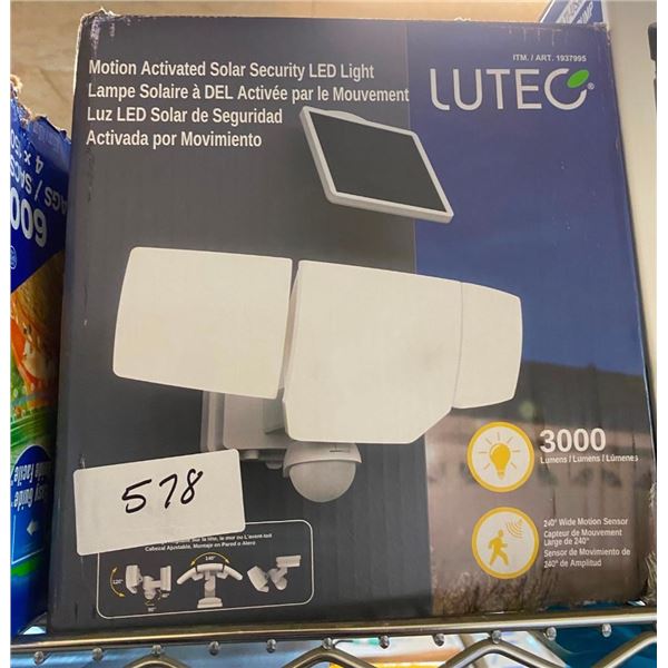 MOTION ACTIVATED SOLAR LED SECURITY FLOOD LIGHT
