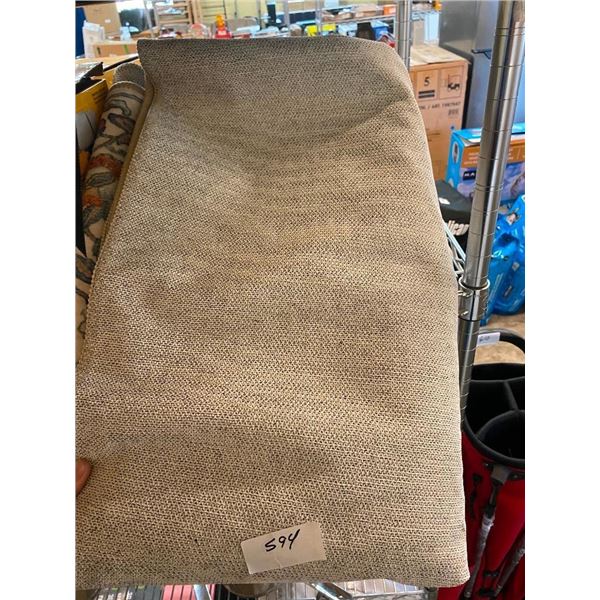 5X7FT AREA RUG