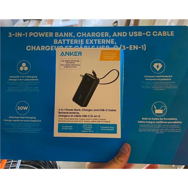 3-IN-1 POWER BANK