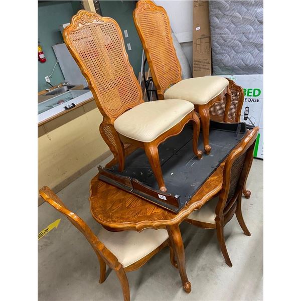 6-CHAIR WOODEN TABLE SET WITH 2 LEAFS