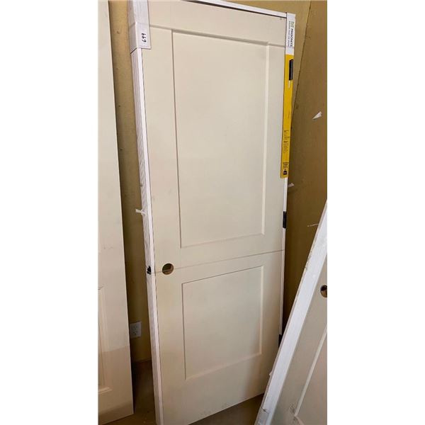 28IN INTERIOR DOOR - LITTLE DIRTY BUT LOOKS OKAY