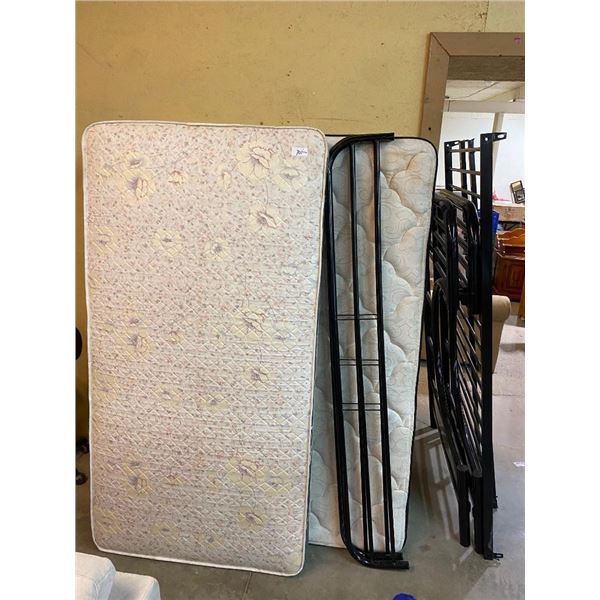 STEEL BUNKBED WITH MATTRESSES - DOUBLE SIZE FOR THE BOTTOM - SINGLE FOR THE TOP