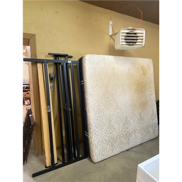 KING SIZE MATTRESS WITH STEEL BED FRAME