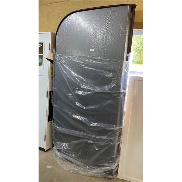90X90IN HOT TUB COVER