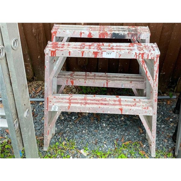 2 STEP STOOLS