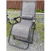 Image 1 : LAWN / CAMPING CHAIR