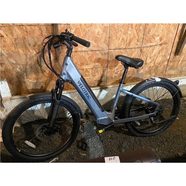 VELOTRIC ELECTRIC BICYCLE - NO CHARGER OR KEY - BACK TIRE IS NO GOOD