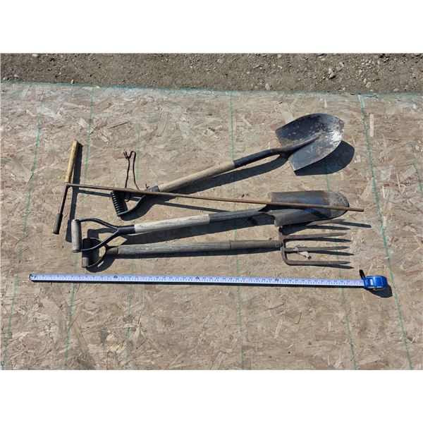 Asst. Handled Tools – Shovels, Pitchfork, etc.