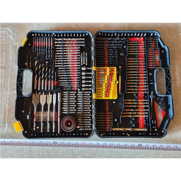 Mastercraft drill bit and accessory set- looks complete