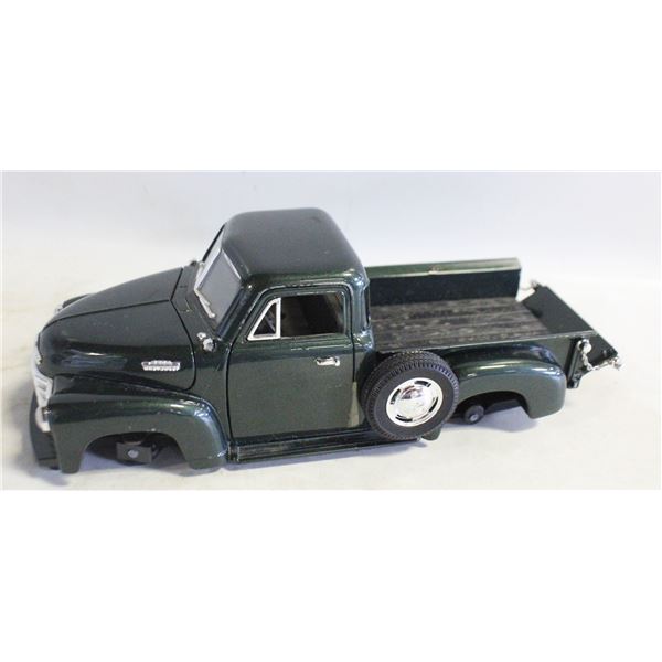 MIRA CHEVROLET 1955 TRUCK NO WHEELS