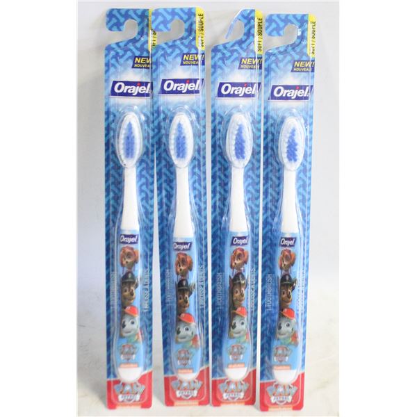 4 ORAL BRUSH TOOTH LOT