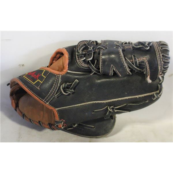 VINTAGE TOKYO GLOVE CO. LEATHER FIELDERS GLOVE