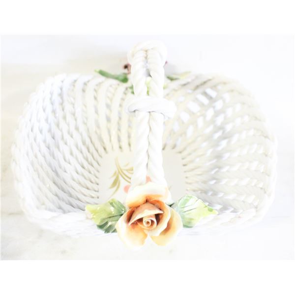 VINTAGE ITALIAN WOVEN PORCELAIN LATTICE BASKET