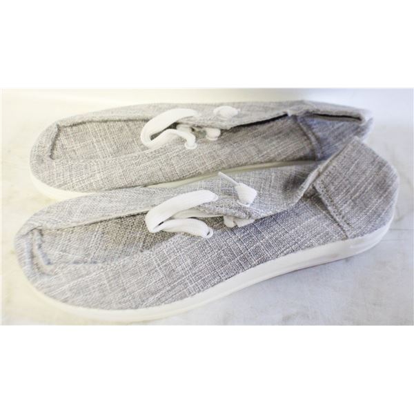 NEW SHOES SIZE 39