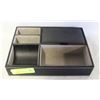 Image 1 : VELVET JEWELLERY ORGANIZER