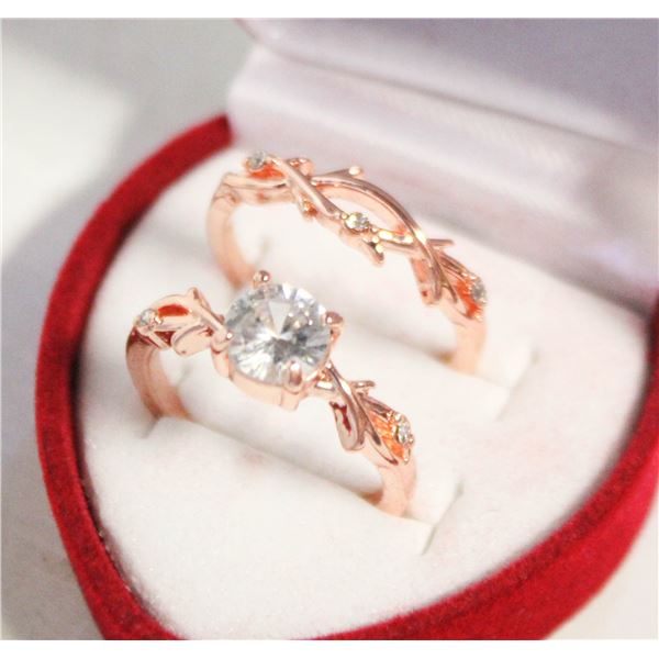 GOLD TONE LADIES WHITE ZIRCONIA 2 RINGS SET SZ8