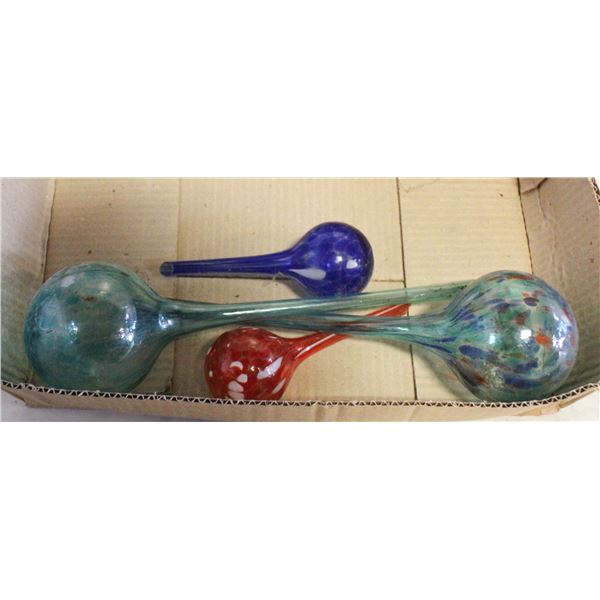 4 GLASS WATERING BULBS