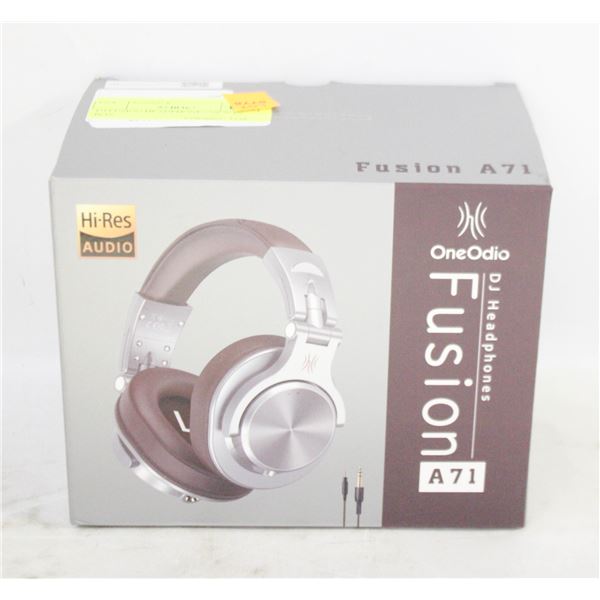 DJ FUSION HEADPHONES NEW IN BOX