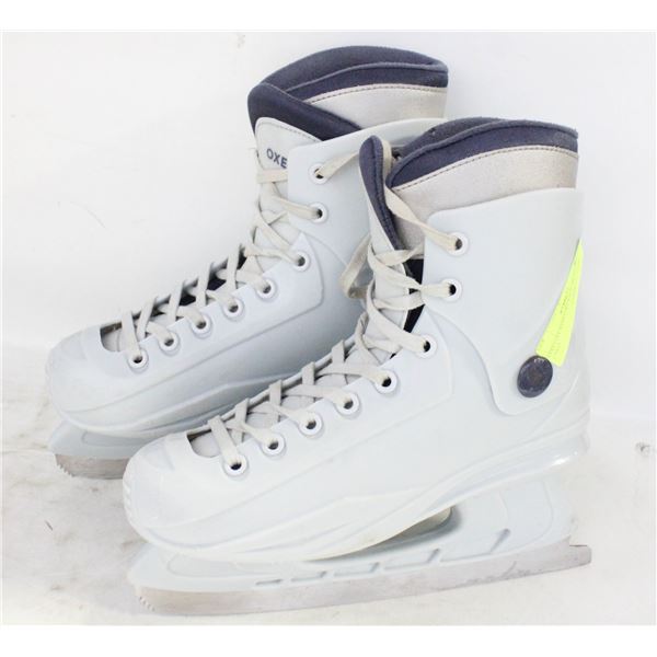 OXELO LADIES SZ 8 ICE SKATES - USED