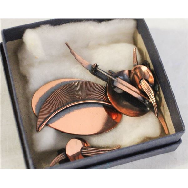 COPPER BROOCHES & CLIP ON EARRINGS SET