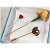 Image 1 : HAT PINS ROSES & HEART