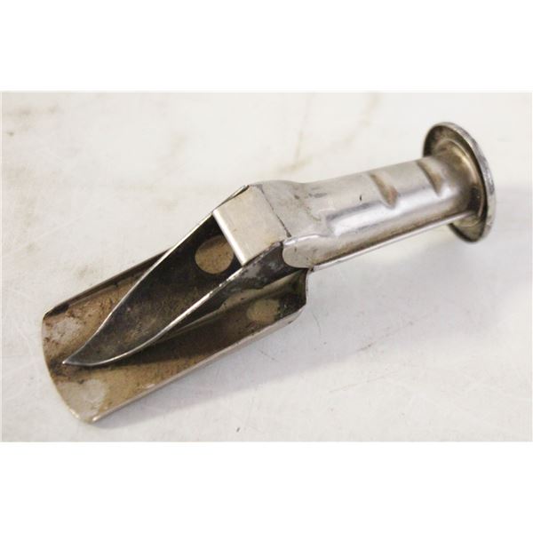 SWINGSPOUT NO. 10 OIL CAN POUR SPOUT