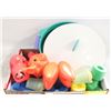 Image 1 : TUPERWARE TOYS