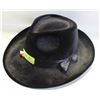 Image 1 : BLACK VELVET HAT