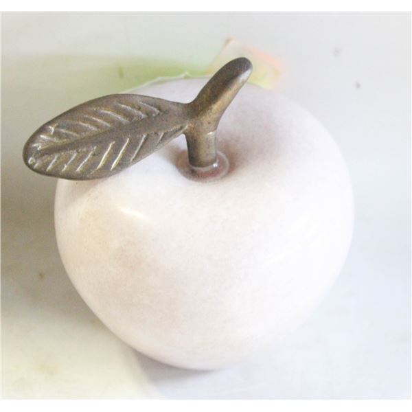 MARBEL APPLE WITH BRASS STALK