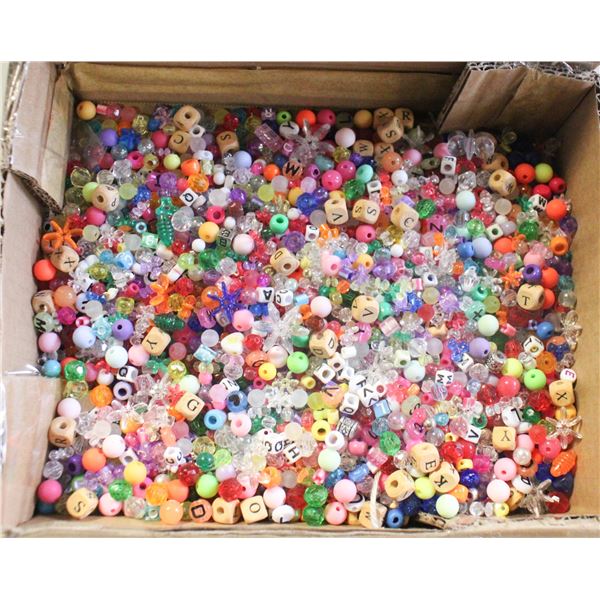 FLAT OF ASSORTED BEADS FOR CRAFTING