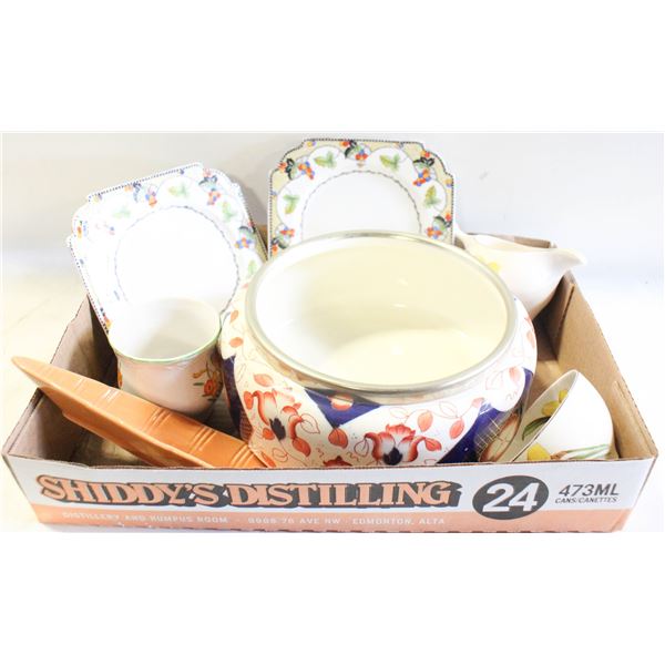 ONE ENGLISH SERVING BOWL IMARI PATTERN + 5 smalls
