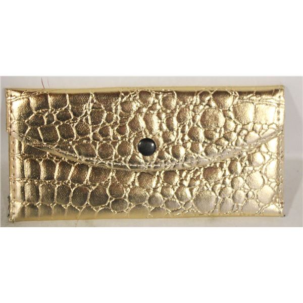 GOLD CROCODILE PATTERN WALLET