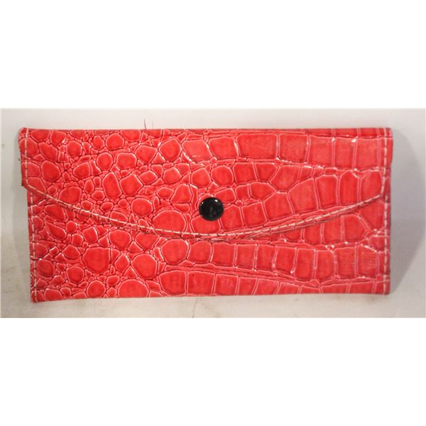 RED CROCODILE PATTERN WALLET