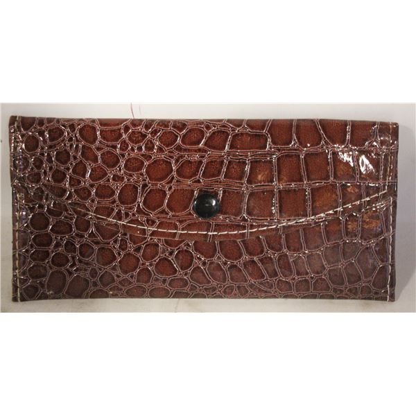 BROWN CROCODILE PATTERN WALLET