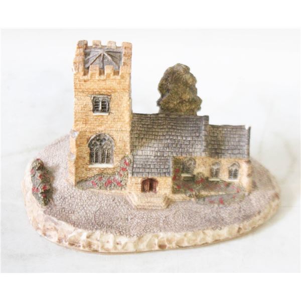 VINTAGE MINATURE HOUSE DECORATION