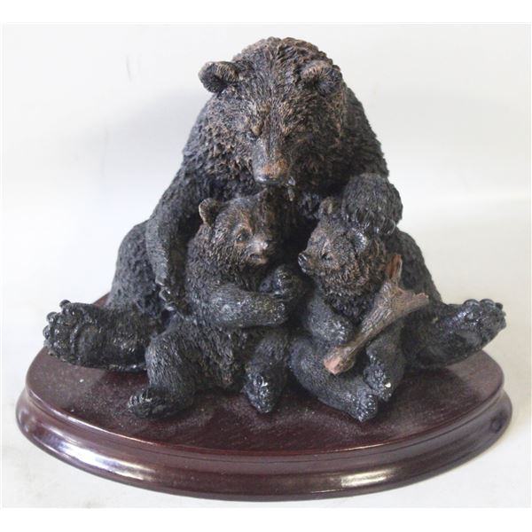 MAMA BEAR WITH CUBS
