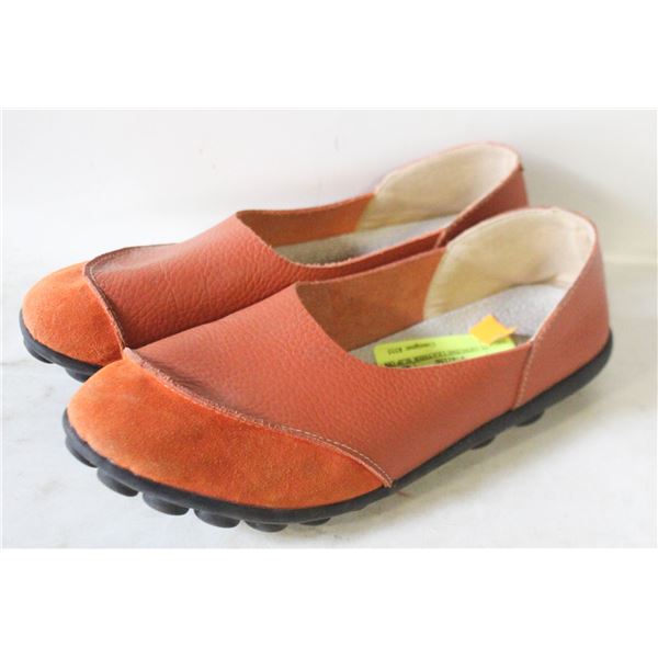 ESTATE GENUINE LEATHER SLIP ON LADIES