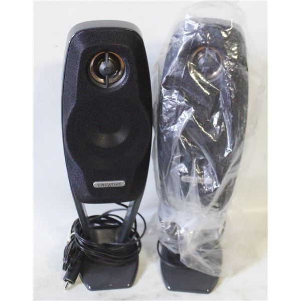LOT OF 2 SPEAKERS CREATIVE