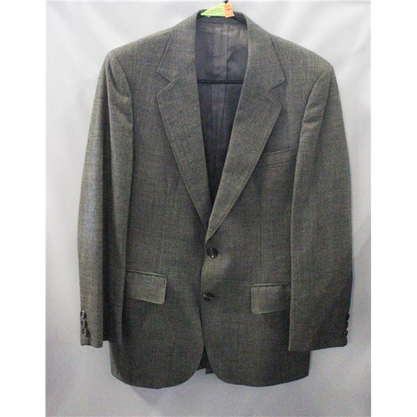 ESTATE MENS JACK FRASER APPROX SZ 42