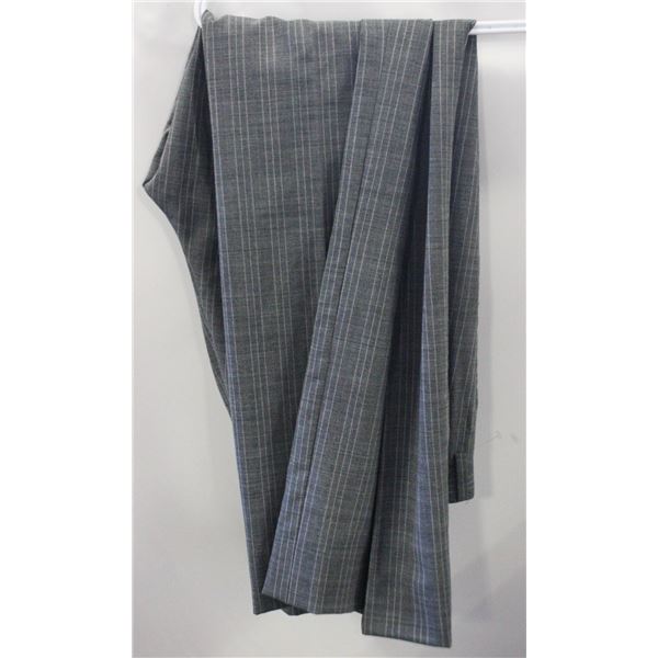 MENS MEXX SZ 32 DRESS PANTS