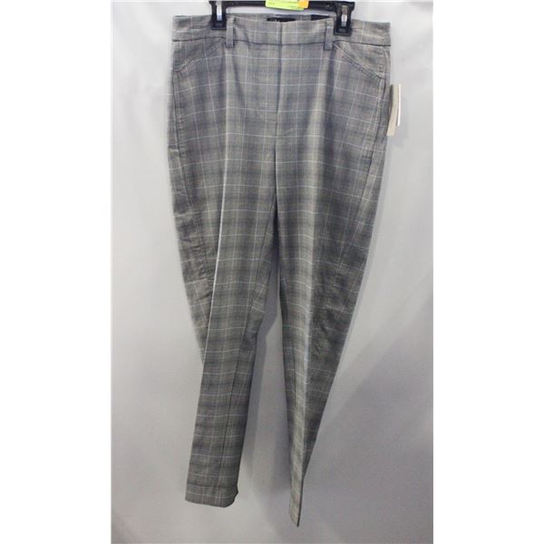 NEW WITH TAGS LADIES REITMANS SIZE 8