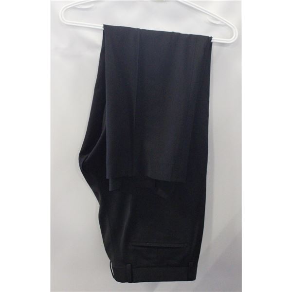 MENS BANANA REPUBLIC WOVEN IN ITALY