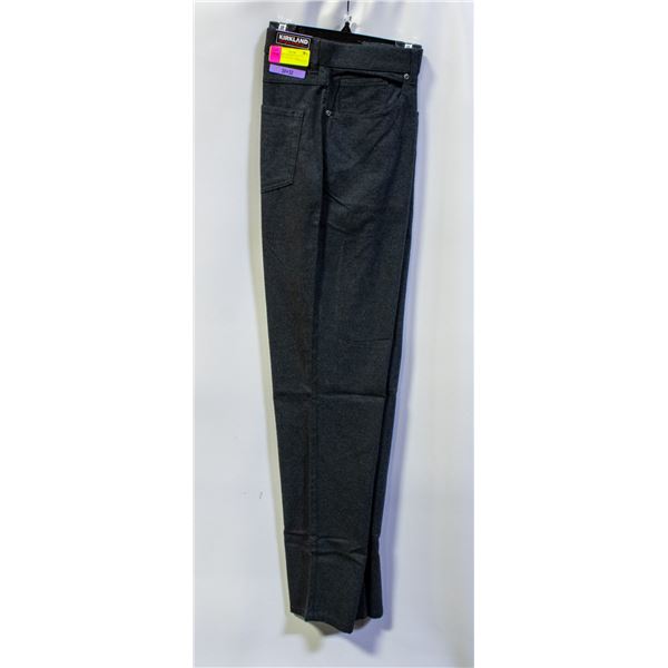 NEW KIRKLAND MENS 30 X 32 BRUSHED 5-POCKET PANTS
