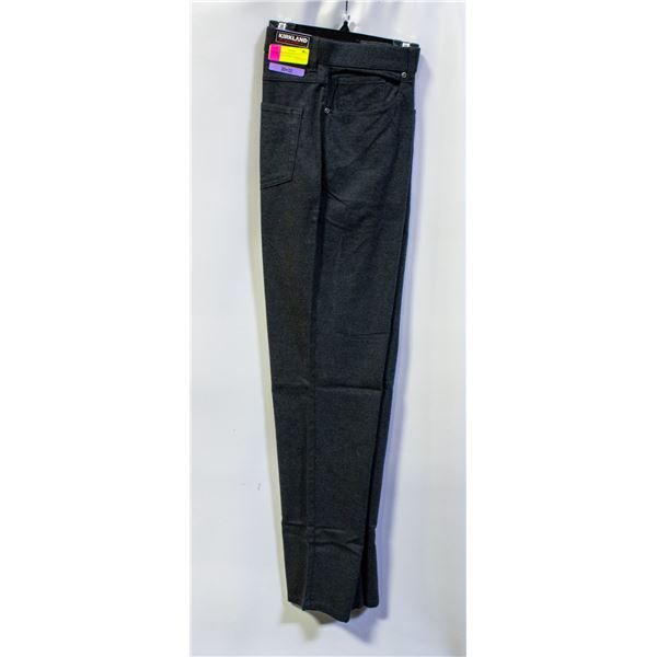 NEW KIRKLAND MENS 30 X 32 BRUSHED 5-POCKET PANTS