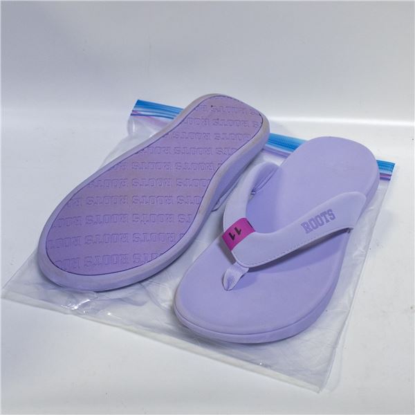 WOMENS SZ 11 PURPLE ROOTS SANDLES