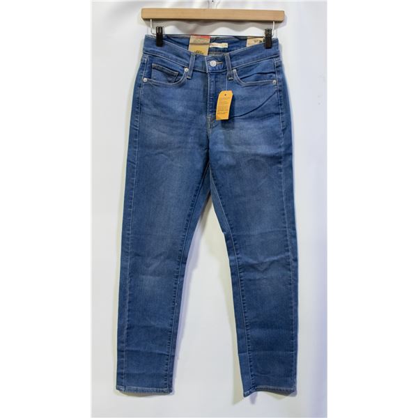 NEW LEVIS CLASSIC STRAIGHT UNISEX SZ 26 (26X30)