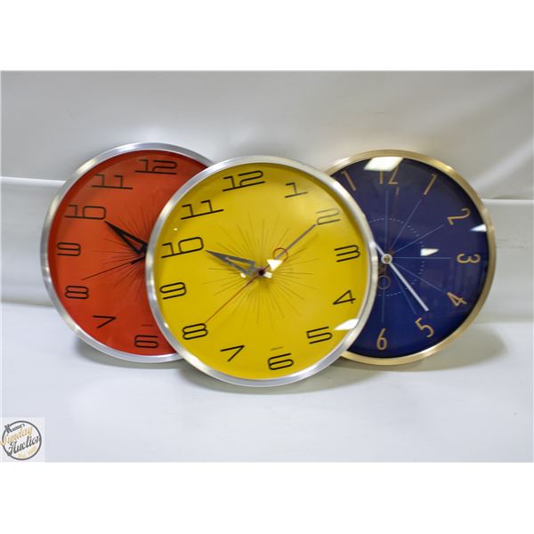 3 NEW DRIINI BRAND ROUND WALL CLOCKS - 3 COLOURS